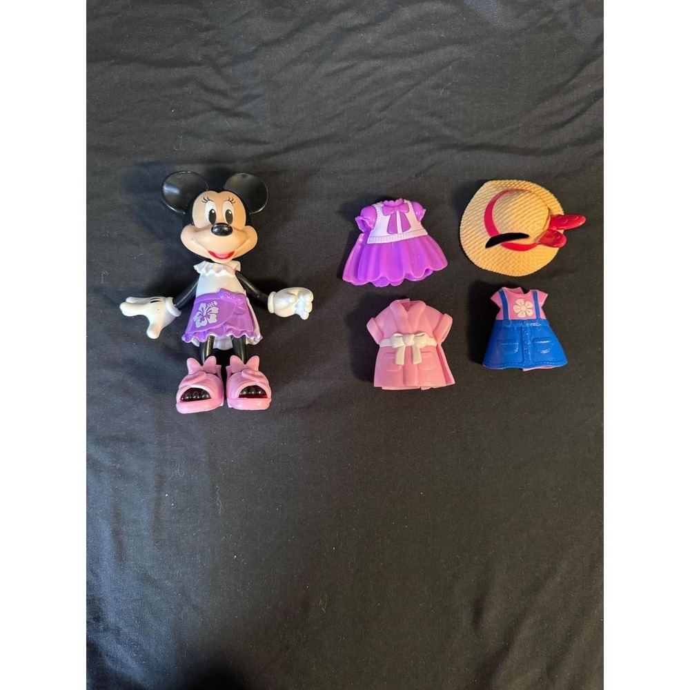 Disney Minnie Mouse Snap n Pose Doll with Interchangeable Outfits